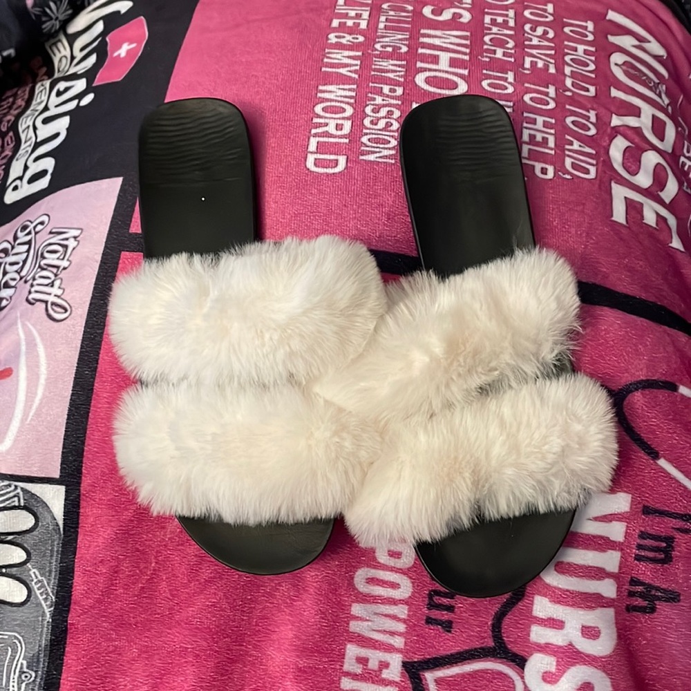 Women’s sandals